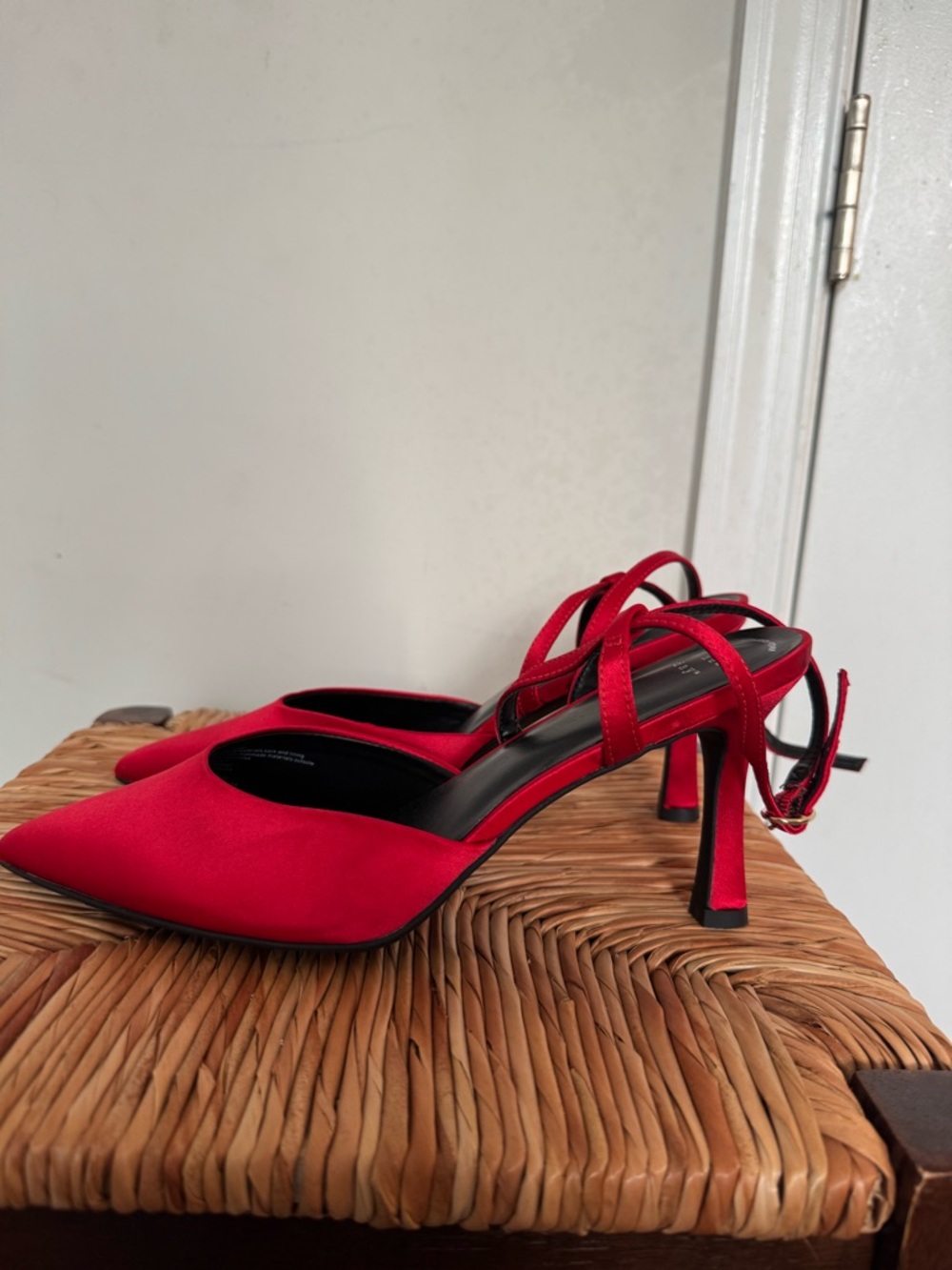 Satin -like a new day Red Pointed-Toe Strappy Slingback Heels size 10